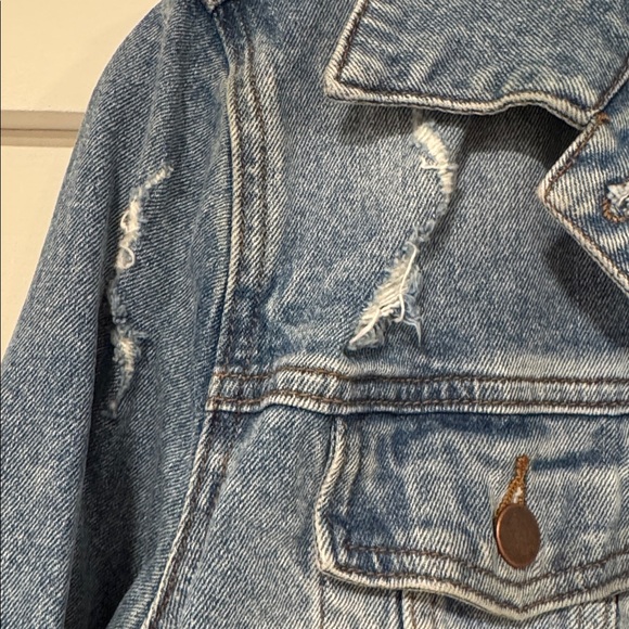Julia Kut from the kloth denim jacket - Picture 2 of 3